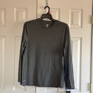 NWT Two Athletic Men's Gray/Blue Long Sleeve Tee Shirts Men size M